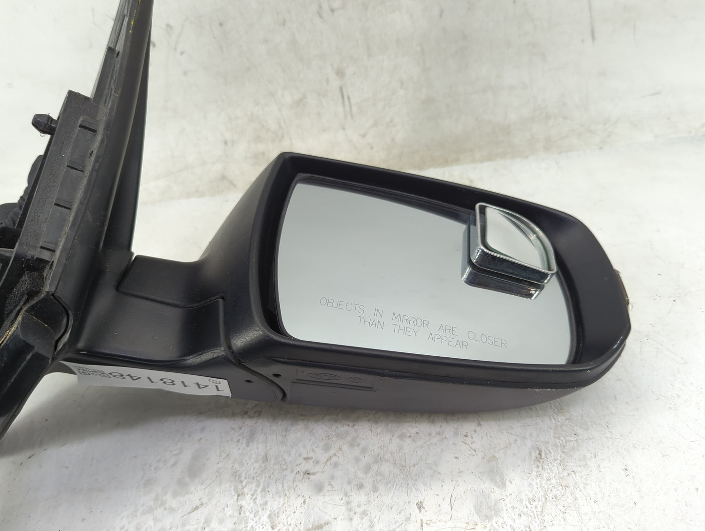 2011-2013 Kia Sorento Passenger Side View Mirror - Right Door Mirror OEM Used - Oemusedautoparts1.com
