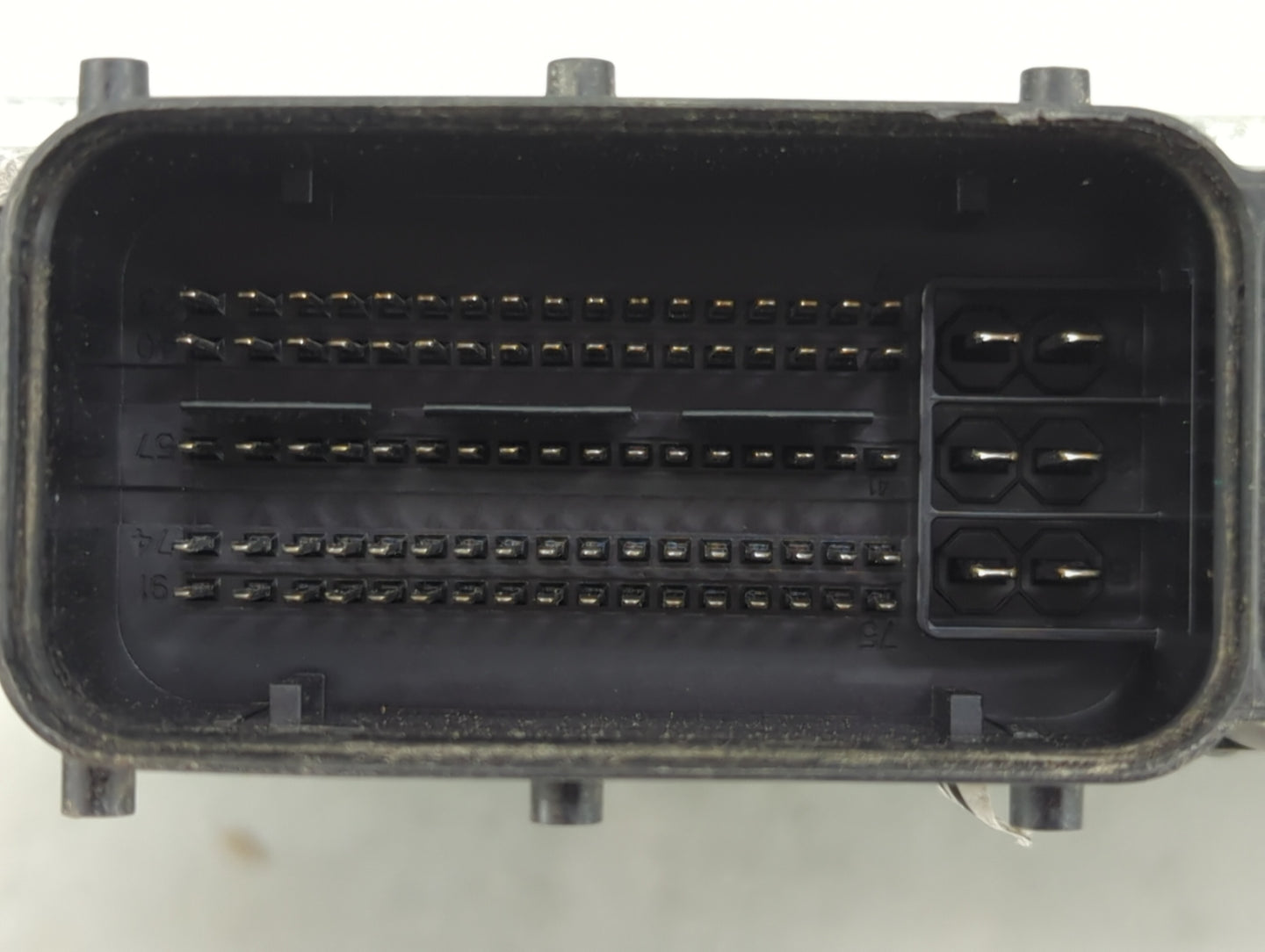 2012-2013 Kia Sorento PCM Engine Control Computer ECU ECM PCU OEM P/N:XMACC4DM3B 5WY4E58B, 39103-2G760 Fits Fits 2012 2013 O
