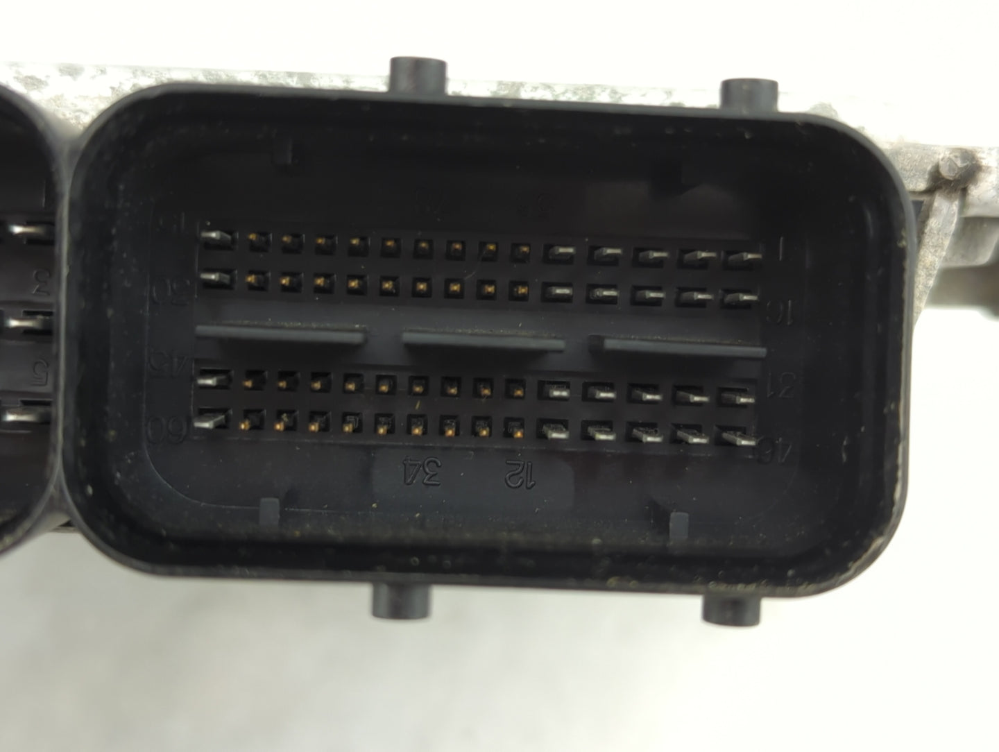 2011-2013 Kia Sorento PCM Engine Control Computer ECU ECM PCU OEM P/N:XMACC4DM0A 5WY4S01B, 39133-2G121 Fits Fits 2011 2012 2