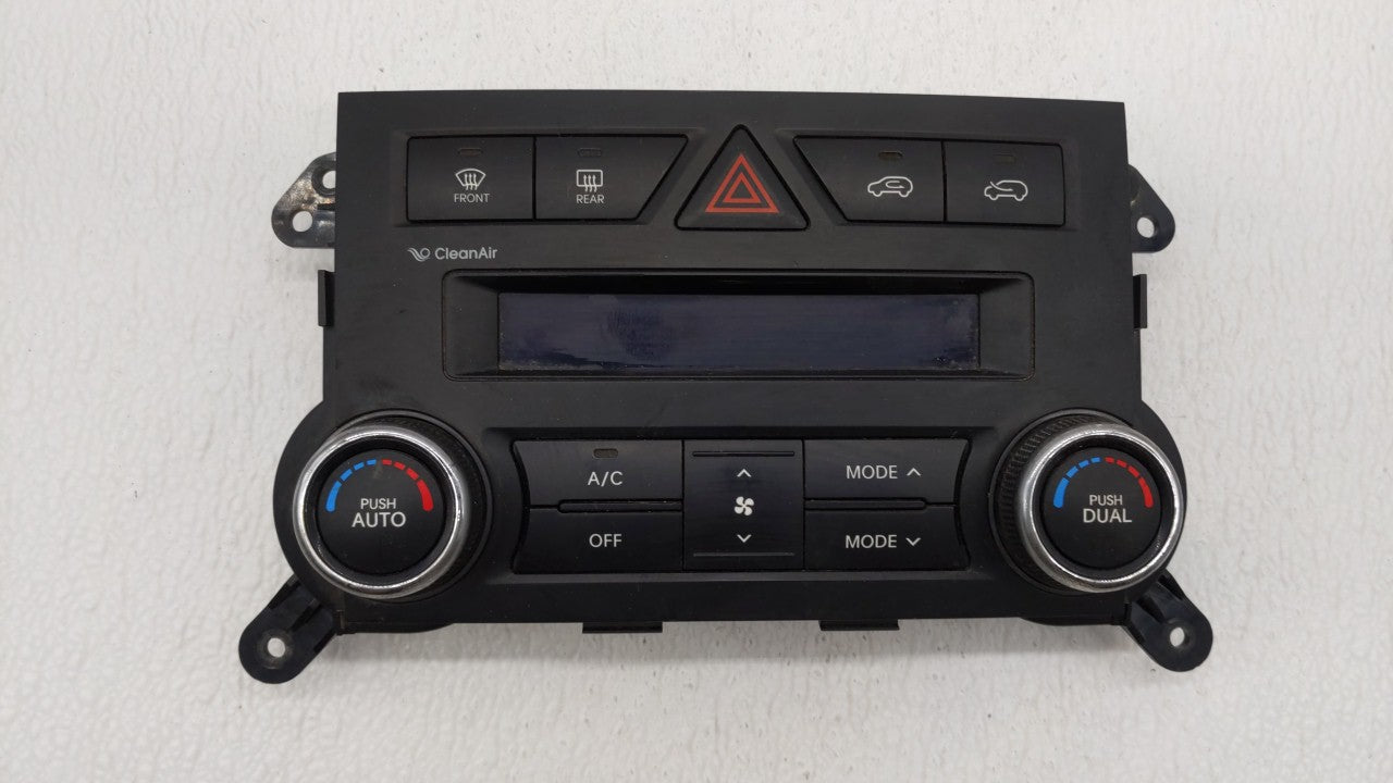 2012-2013 Kia Sorento Climate Control Module Temperature AC/Heater Replacement P/N:97250-1U560 97250-1U550 Fits Fits 2012 20