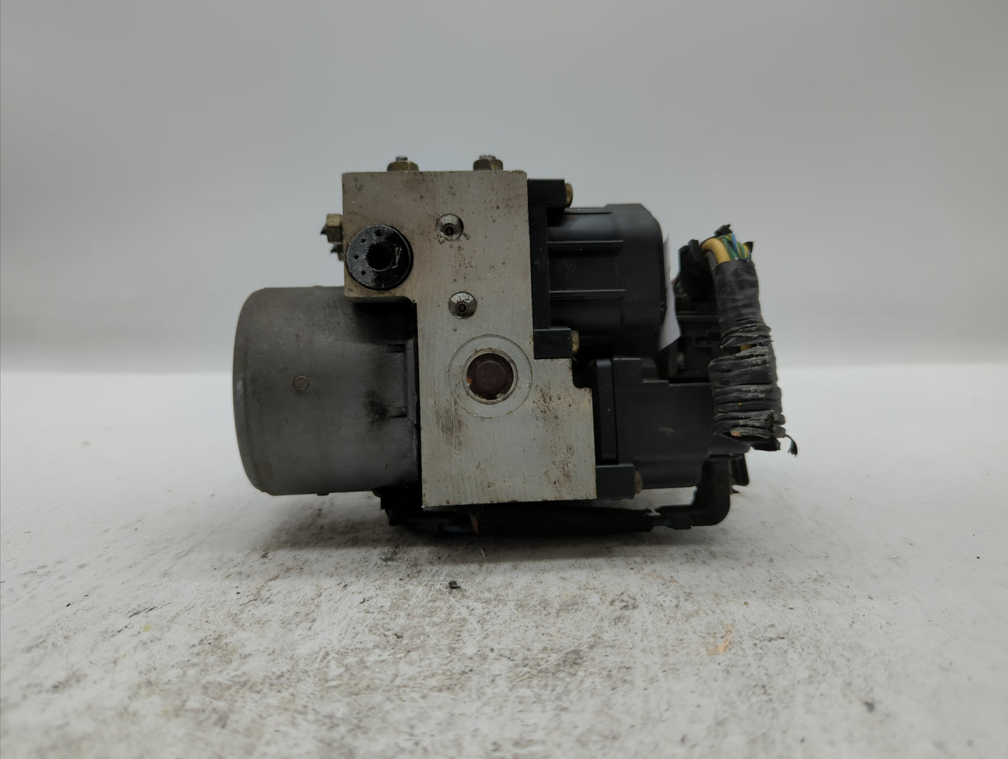 2011-2013 Kia Sorento ABS Pump Control Module Replacement P/N:58910-1U860 BE6003E622 Fits Fits 2011 2012 2013 OEM Used Auto 