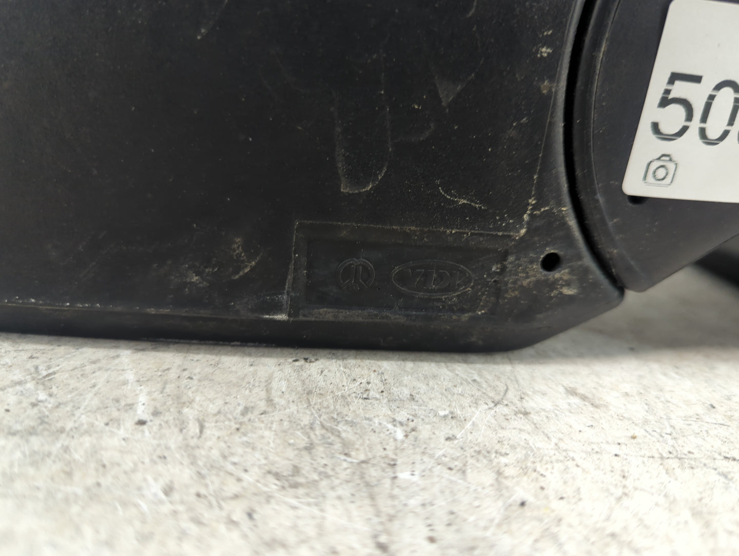 2011-2015 Kia Sorento Passenger Side View Mirror - Right Door Mirror OEM Used - Oemusedautoparts1.com
