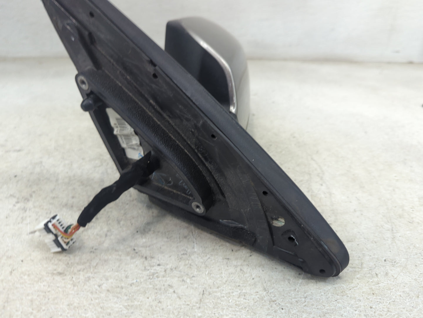 2011-2015 Kia Sorento Driver Side View Mirror - Left Door Mirror OEM Used - Oemusedautoparts1.com