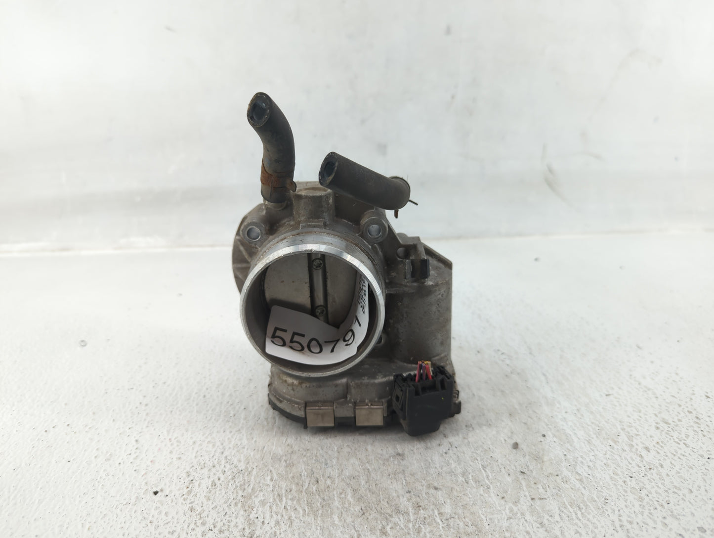 2011-2013 Kia Sorento Throttle Body P/N:35100-25400 Fits Fits 2006 2007 2008 2009 2010 2011 2012 2013 OEM Used Auto Parts - 
