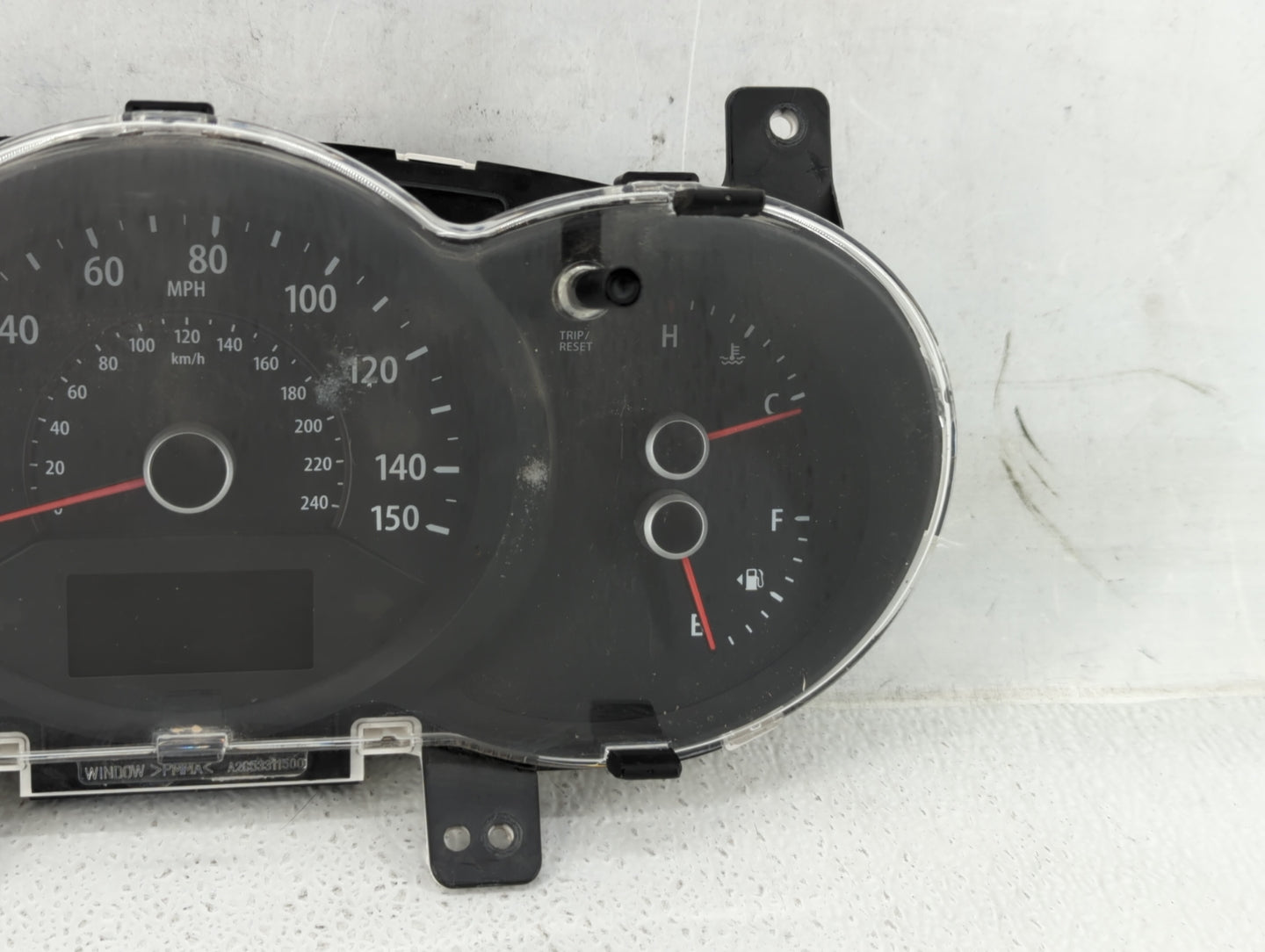 2011-2013 Kia Sorento Instrument Cluster Speedometer Gauges P/N:A2C53311478 Fits Fits 2011 2012 2013 OEM Used Auto Parts - O