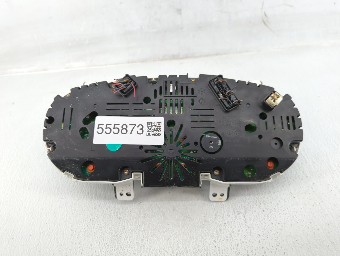 2011-2013 Kia Sorento Instrument Cluster Speedometer Gauges P/N:A2C53311478 Fits Fits 2011 2012 2013 OEM Used Auto Parts - O
