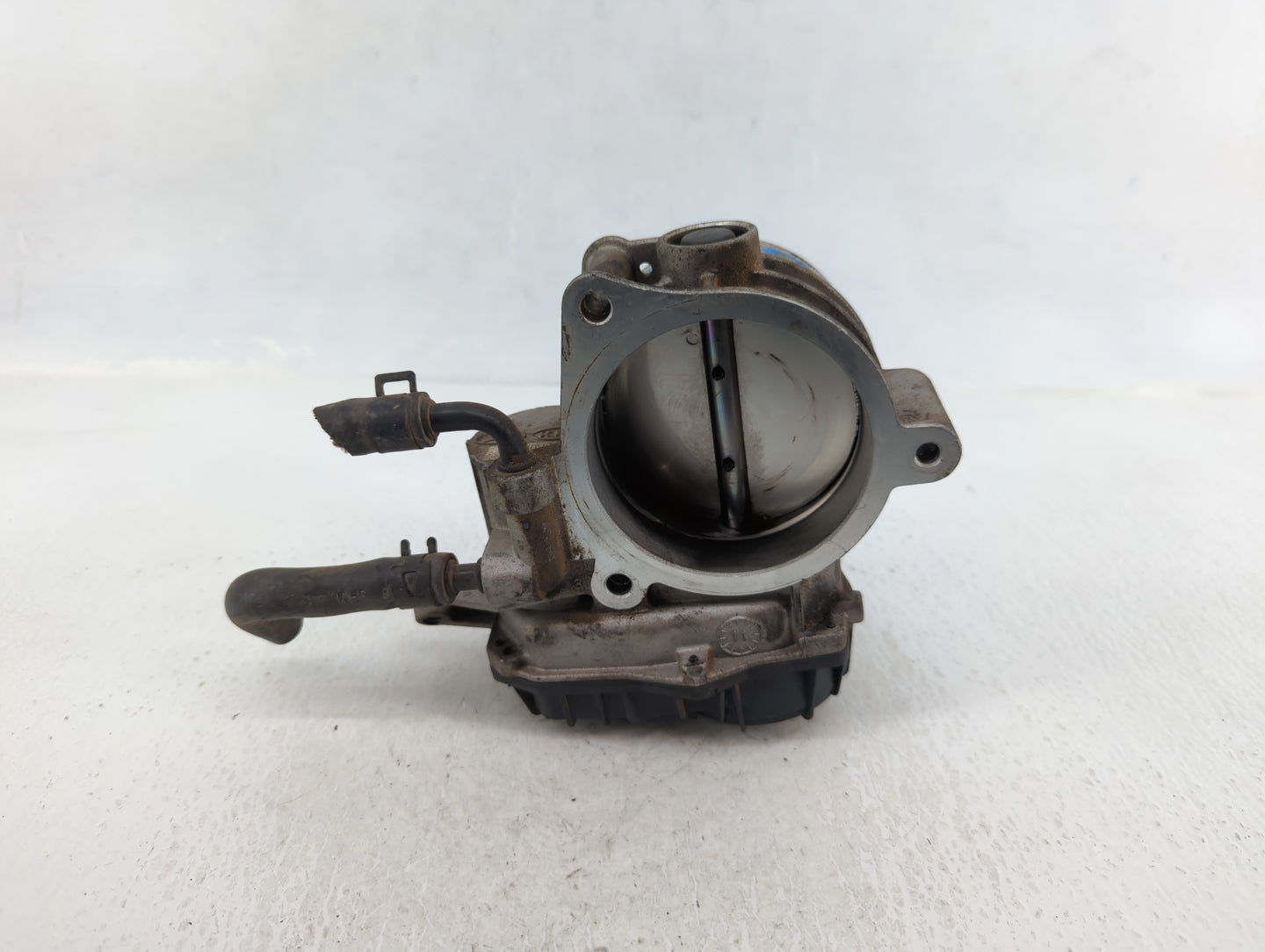 2011-2013 Kia Sorento Throttle Body P/N:35100-3C700 28099075 Fits Fits 2010 2011 2012 2013 2014 OEM Used Auto Parts - Oemuse