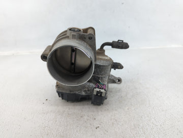 2011-2013 Kia Sorento Throttle Body P/N:35100-3C700 Fits Fits 2010 2011 2012 2013 2014 OEM Used Auto Parts - Oemusedautopart