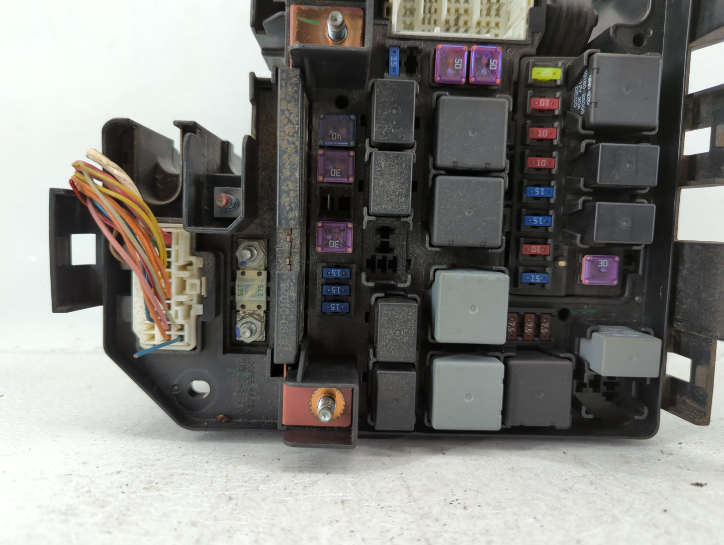 2011-2013 Kia Sorento Fusebox Fuse Box Panel Relay Module P/N:91941-2P020 Fits Fits 2011 2012 2013 OEM Used Auto Parts - Oem