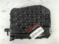 2011-2013 Kia Sorento Engine Oil Pan P/N:110527-447 Fits Fits 2006 2007 2008 2009 2010 2011 2012 2013 2014 OEM Used Auto Par