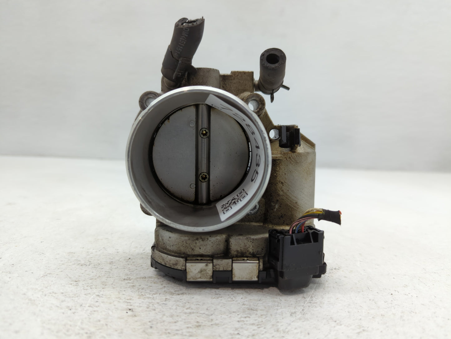 2012-2015 Kia Sorento Throttle Body P/N:35100-2G700 Fits Fits 2011 2012 2013 2014 2015 2016 OEM Used Auto Parts - Oemusedaut