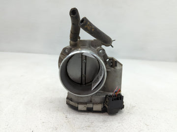 2012-2015 Kia Sorento Throttle Body P/N:35100-2G700 Fits Fits 2011 2012 2013 2014 2015 2016 OEM Used Auto Parts - Oemusedaut