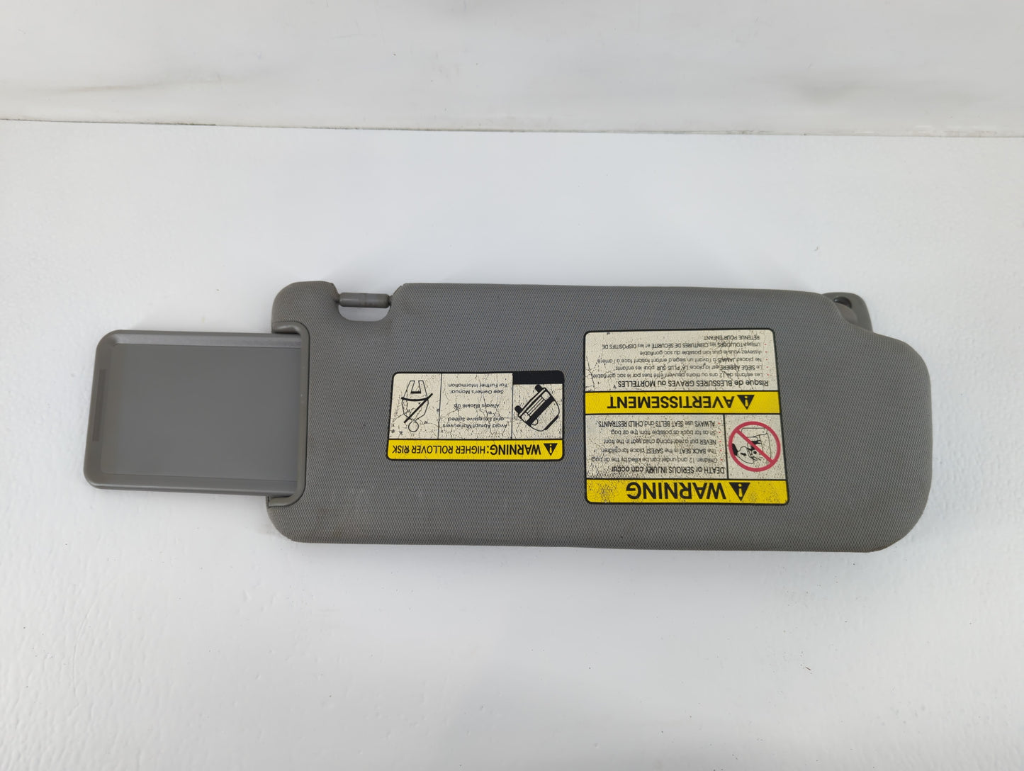 2011-2015 Kia Sorento Sun Visor Shade Replacement Passenger Right Mirror Fits Fits 2011 2012 2013 2014 2015 OEM Used Auto Pa