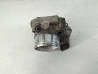 2012-2015 Kia Sorento Throttle Body P/N:35100-2G700 Fits Fits 2011 2012 2013 2014 2015 2016 OEM Used Auto Parts - Oemusedaut