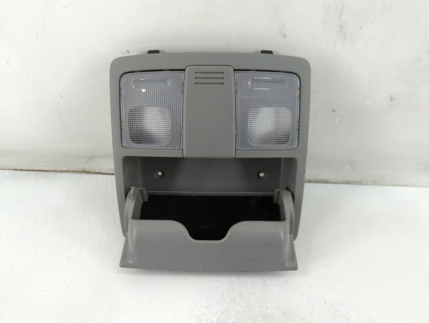 2012 Kia Sorento Overhead Roof Console - Oemusedautoparts1.com