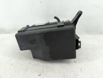 2012-2013 Kia Soul Fusebox Fuse Box Panel Relay Module P/N:914182K160 Fits Fits 2012 2013 OEM Used Auto Parts - Oemusedautop
