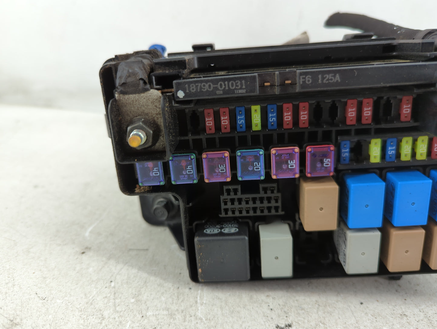 2012-2013 Kia Soul Fusebox Fuse Box Panel Relay Module P/N:914182K160 Fits Fits 2012 2013 OEM Used Auto Parts - Oemusedautop