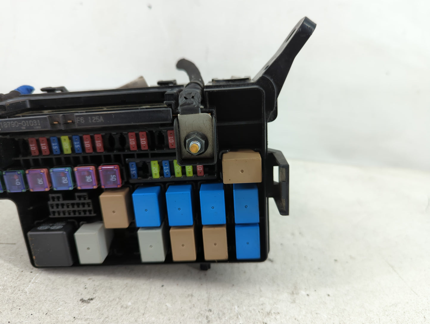 2012-2013 Kia Soul Fusebox Fuse Box Panel Relay Module P/N:914182K160 Fits Fits 2012 2013 OEM Used Auto Parts - Oemusedautop