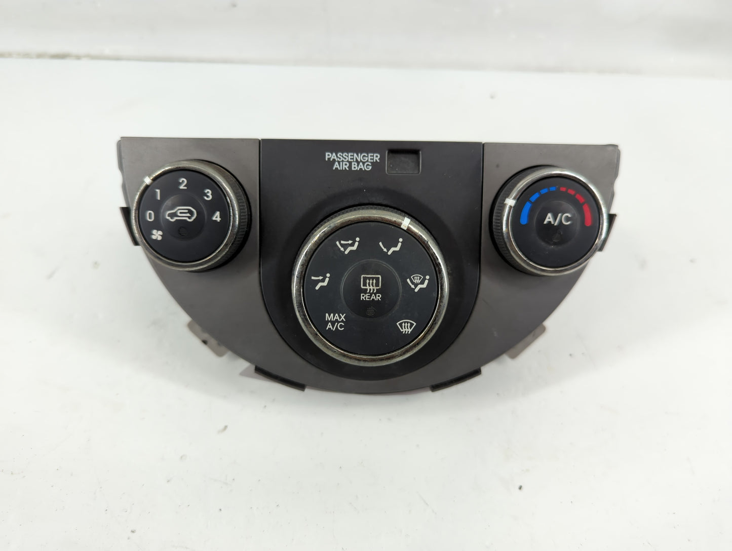 2012-2013 Kia Soul Climate Control Module Temperature AC/Heater Replacement P/N:97250-2KXXX Fits Fits 2012 2013 OEM Used Aut