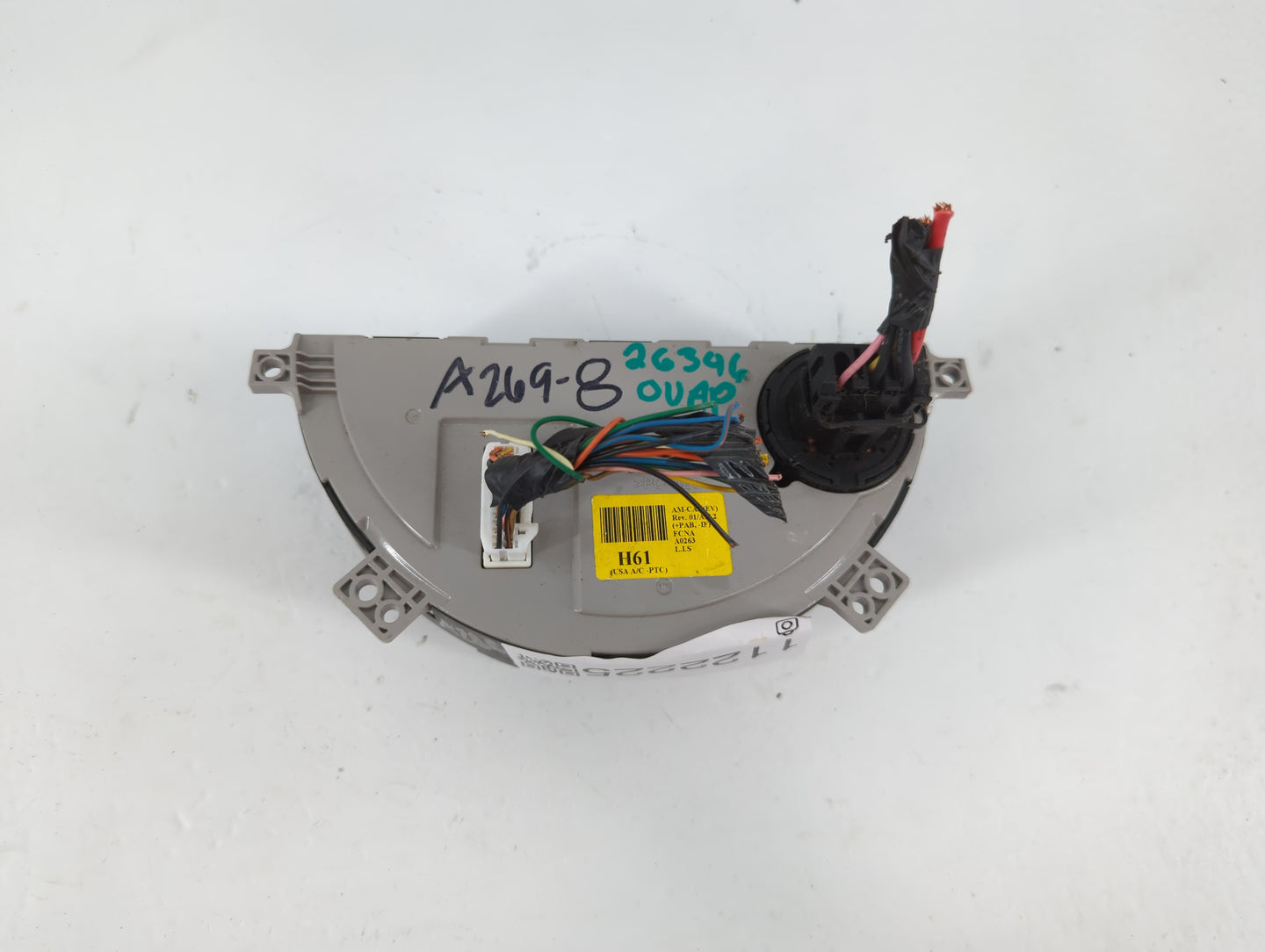 2012-2013 Kia Soul Climate Control Module Temperature AC/Heater Replacement P/N:97250-2KXXX Fits Fits 2012 2013 OEM Used Aut