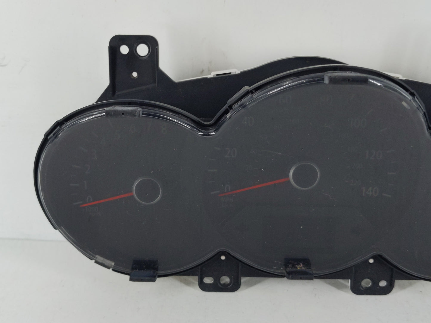 2012-2013 Kia Soul Instrument Cluster Speedometer Gauges P/N:94009-2K320 Fits Fits 2012 2013 OEM Used Auto Parts - Oemusedau
