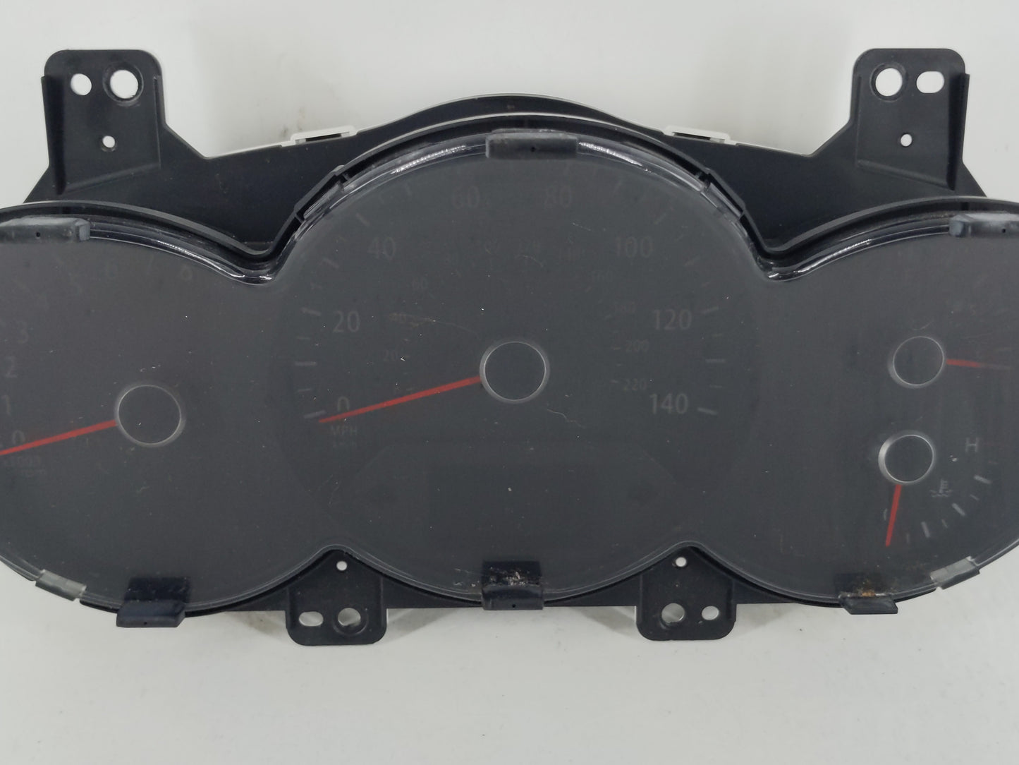 2012-2013 Kia Soul Instrument Cluster Speedometer Gauges P/N:94009-2K320 Fits Fits 2012 2013 OEM Used Auto Parts - Oemusedau