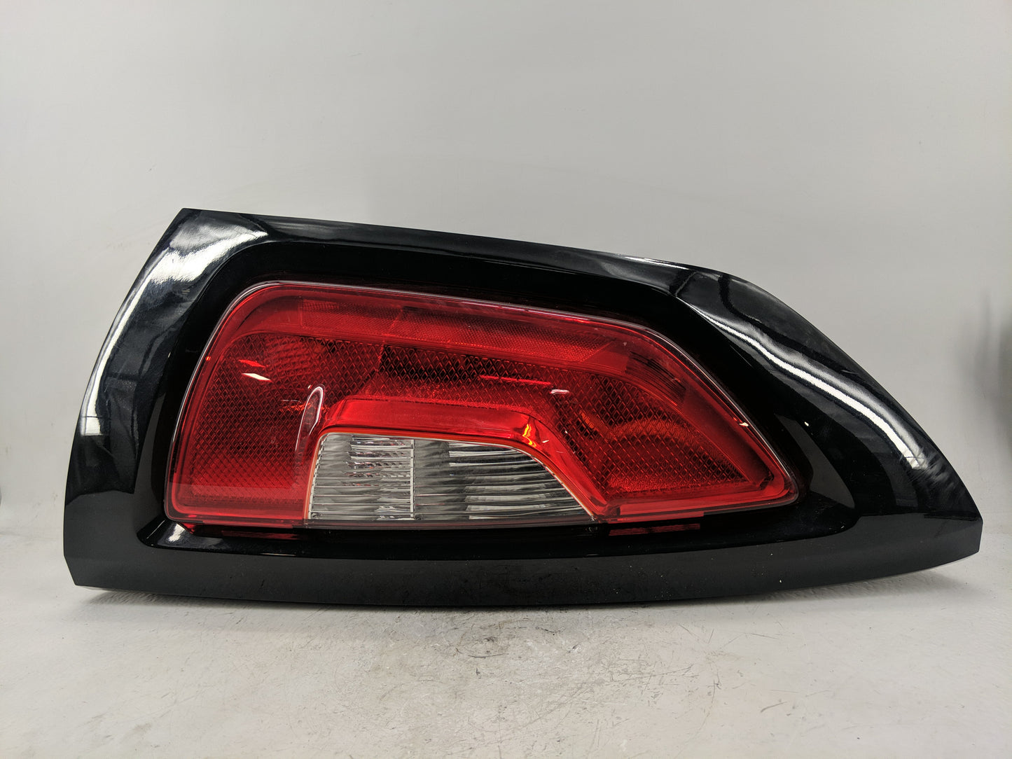 2012-2013 Kia Soul Tail Light Assembly Driver Left OEM P/N:92401-2K5 Fits Fits 2012 2013 OEM Used Auto Parts - Oemusedautopa