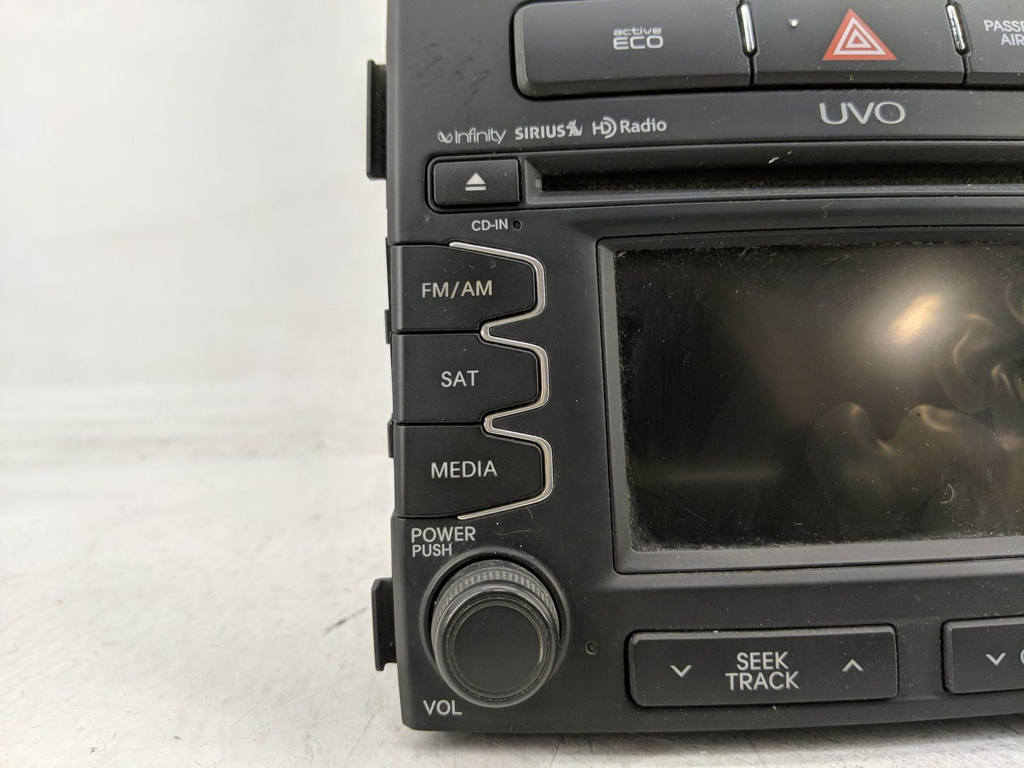 2012 Kia Soul Radio AM FM Cd Player Receiver Replacement P/N:96160-2K500WK Fits OEM Used Auto Parts - Oemusedautoparts1.com