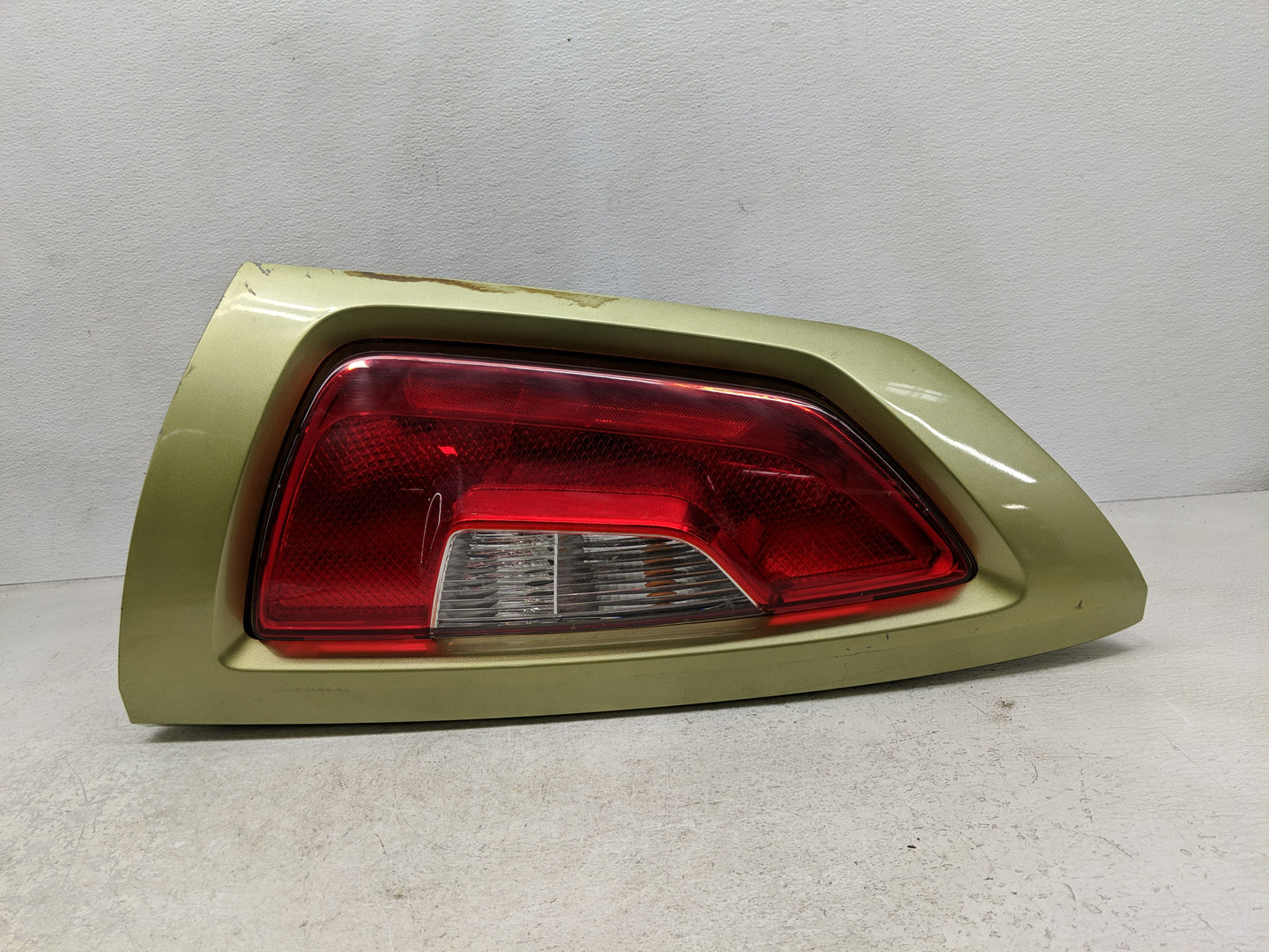 2012-2013 Kia Soul Tail Light Assembly Driver Left OEM Fits Fits 2012 2013 OEM Used Auto Parts - Oemusedautoparts1.com