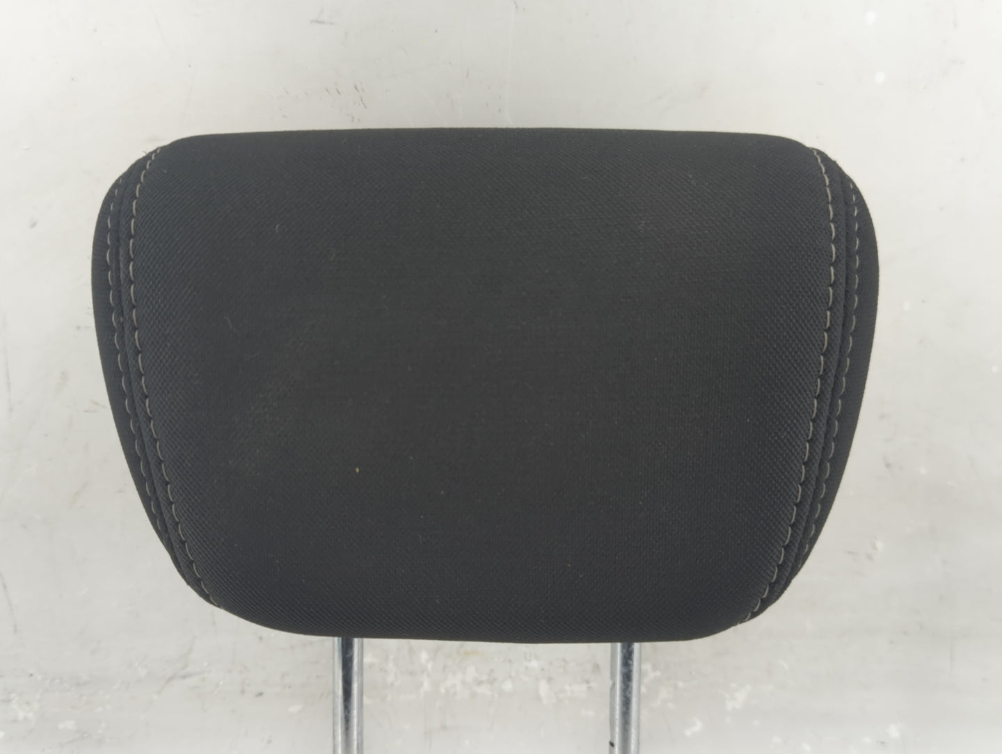 2012-2013 Kia Soul Headrest Head Rest Rear Center Seat Fits Fits 2012 2013 OEM Used Auto Parts - Oemusedautoparts1.com