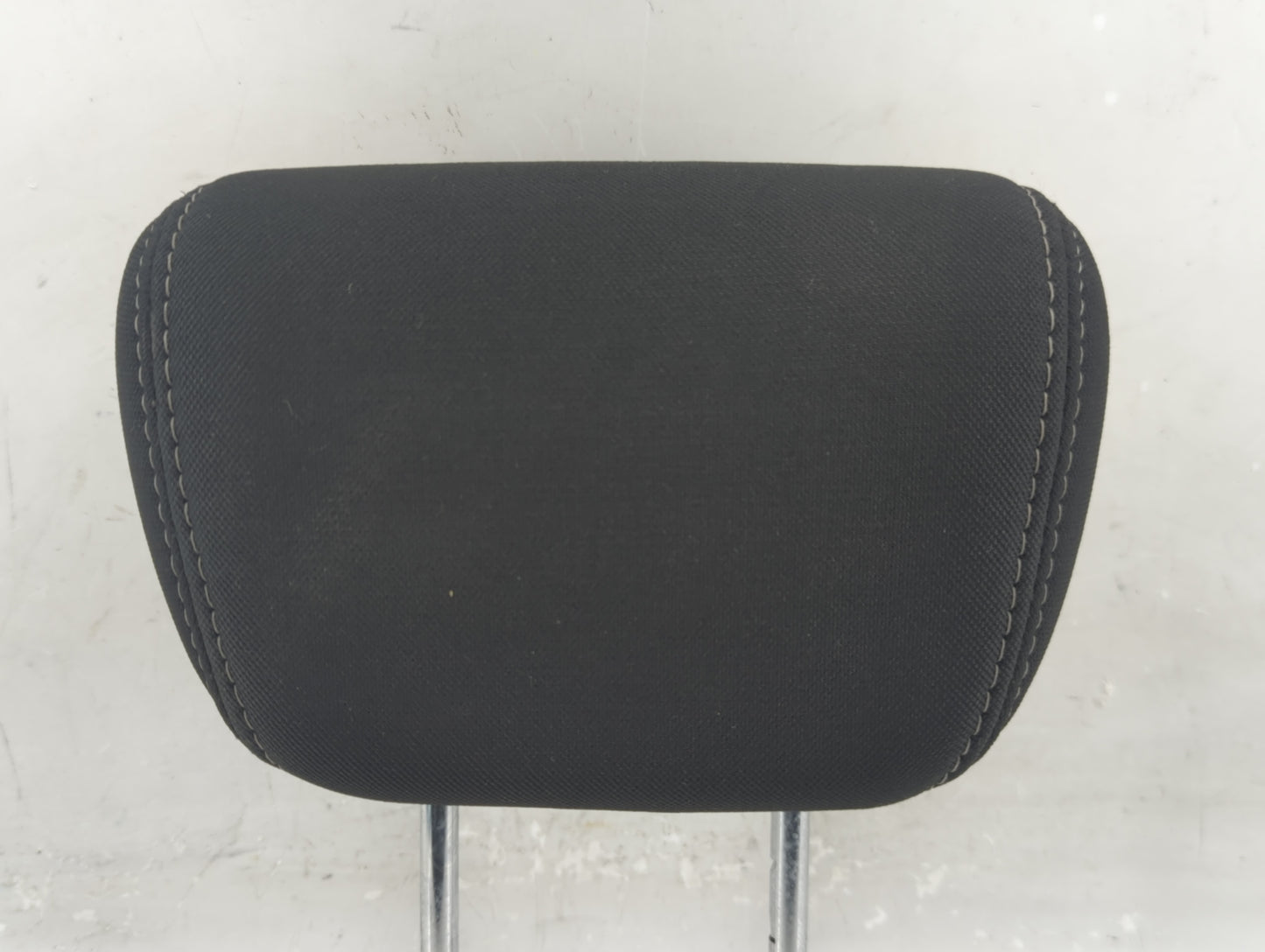 2012-2013 Kia Soul Headrest Head Rest Rear Center Seat Fits Fits 2012 2013 OEM Used Auto Parts - Oemusedautoparts1.com