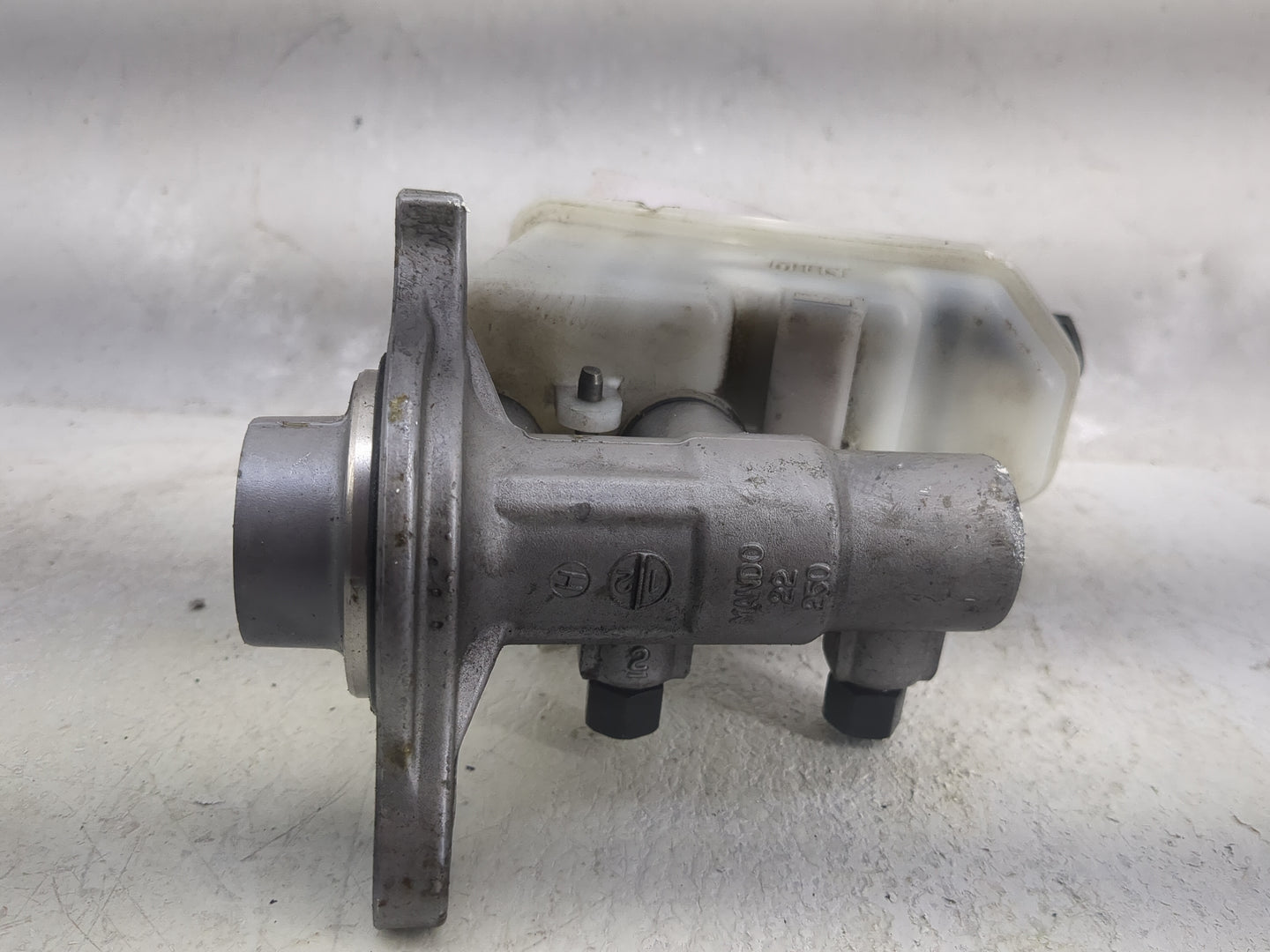 2012-2013 Kia Soul Brake Master Cylinder 1497890 - Oemusedautoparts1.com