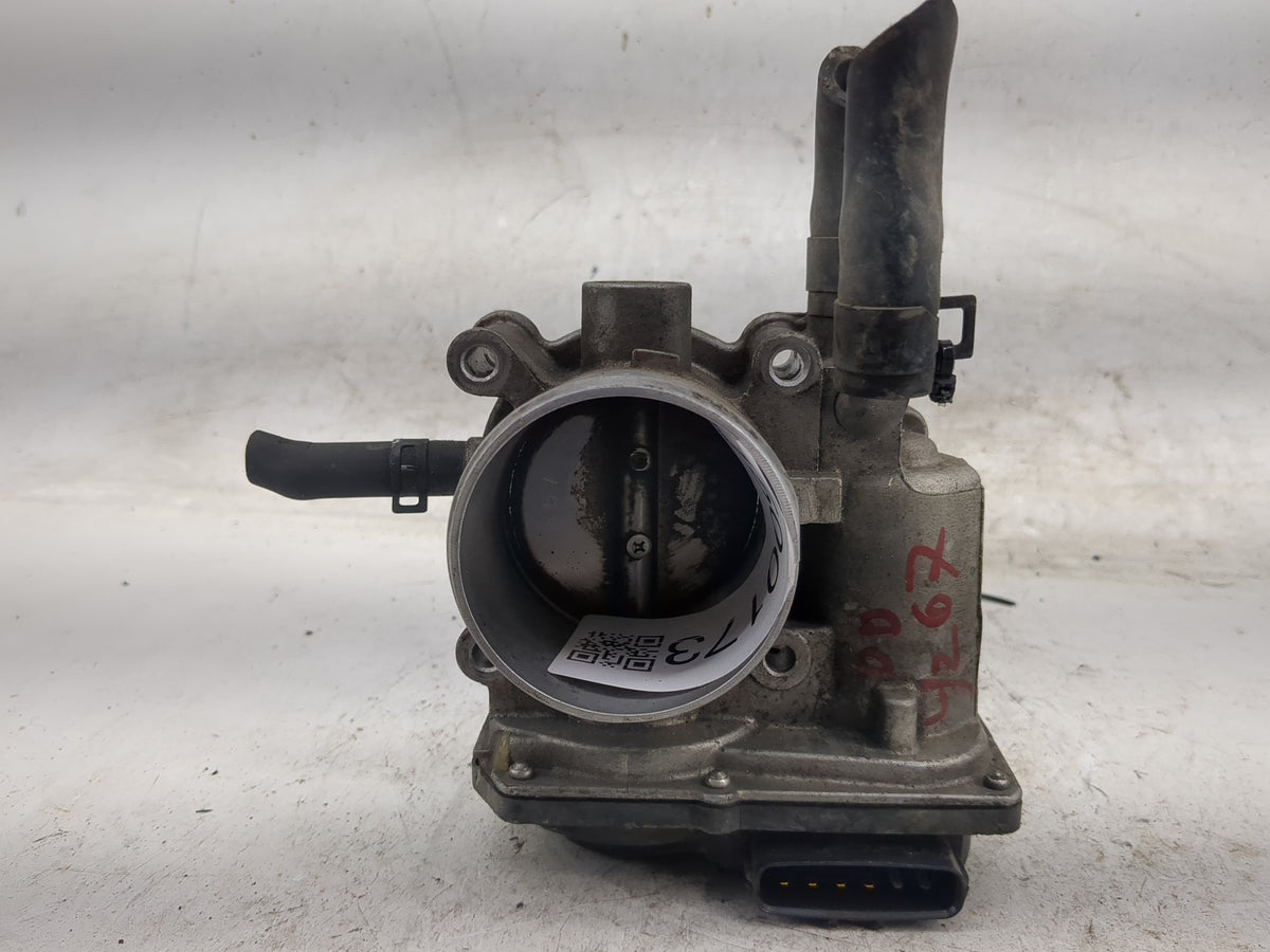 2012-2019 Kia Soul Throttle Body P/N:35100-2B Fits Fits 2012 2013 2014 2015 2016 2017 2018 2019 OEM Used Auto Parts - Oemuse