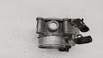 2012-2013 Kia Soul Throttle Body P/N:35100-2E400 Fits Fits 2012 2013 2014 2015 2016 2018 2019 OEM Used Auto Parts