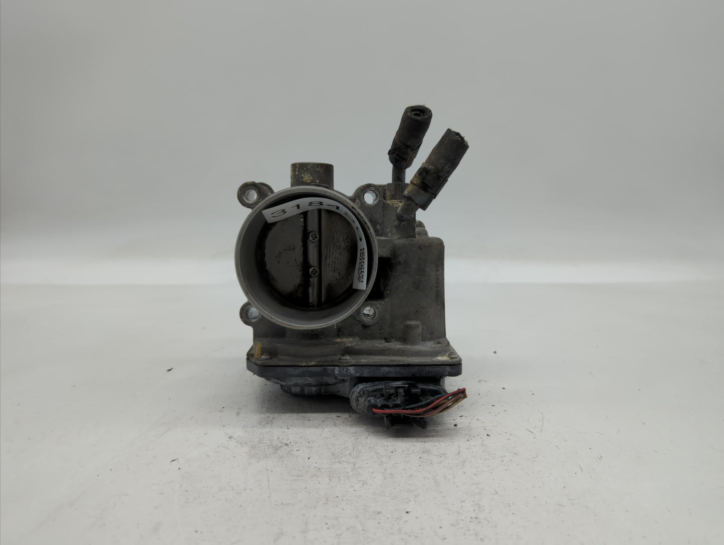 2012-2013 Kia Soul Throttle Body P/N:35100-2E000 Fits Fits 2012 2013 2014 2015 2016 2018 2019 OEM Used Auto Parts - Oemuseda