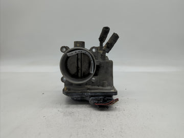2012-2013 Kia Soul Throttle Body P/N:35100-2E000 Fits Fits 2012 2013 2014 2015 2016 2018 2019 OEM Used Auto Parts - Oemuseda