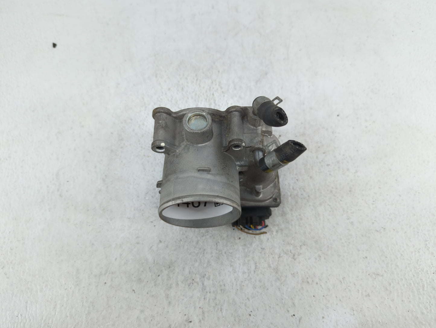 2012-2013 Kia Soul Throttle Body P/N:35100-2E400 35100-2E000 Fits Fits 2012 2013 2014 2015 2016 2018 2019 OEM Used Auto Part