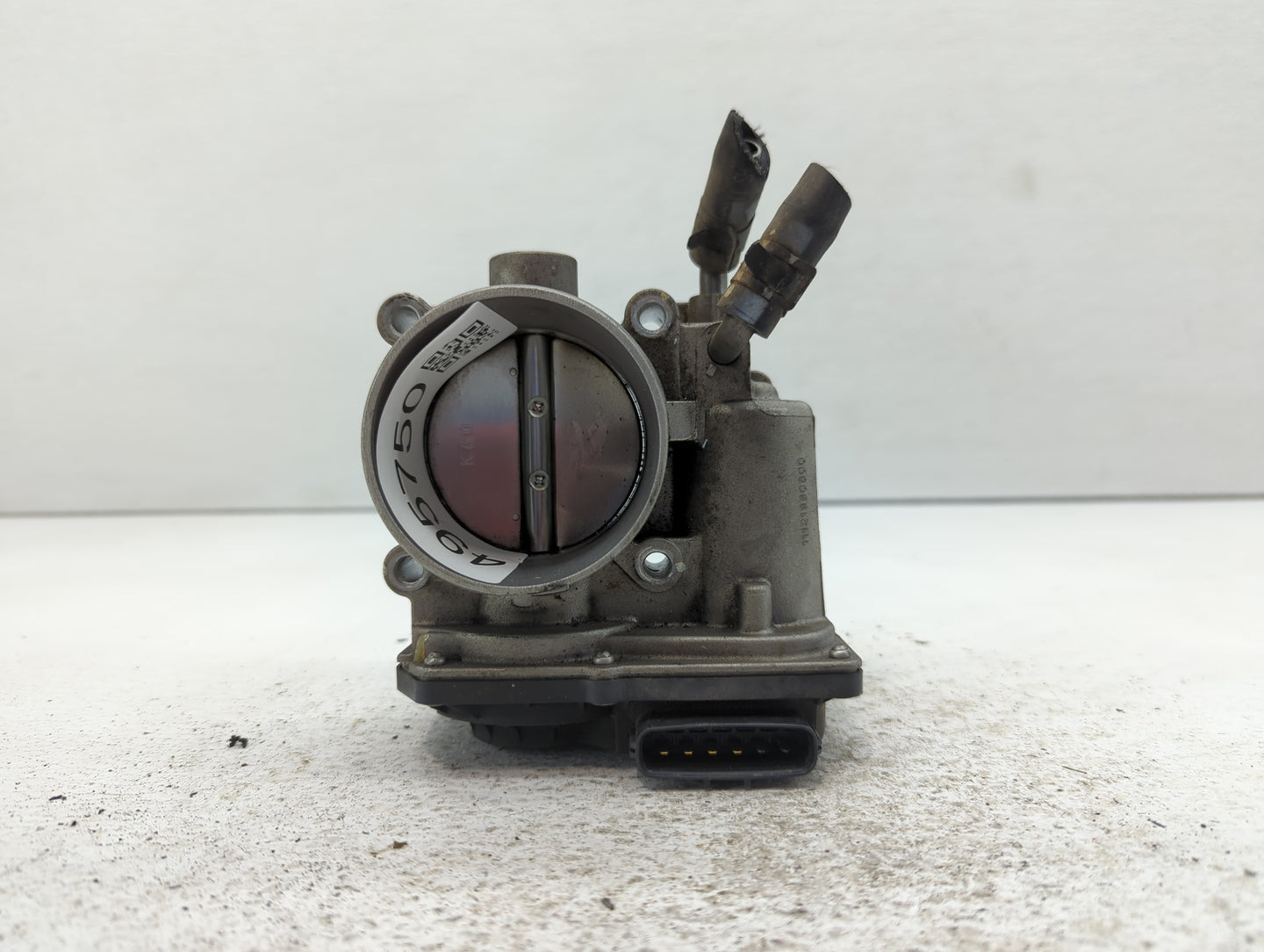 2012-2013 Kia Soul Throttle Body P/N:5532 10S15 Fits Fits 2012 2013 2014 2015 2016 2018 2019 2020 2021 OEM Used Auto Parts -