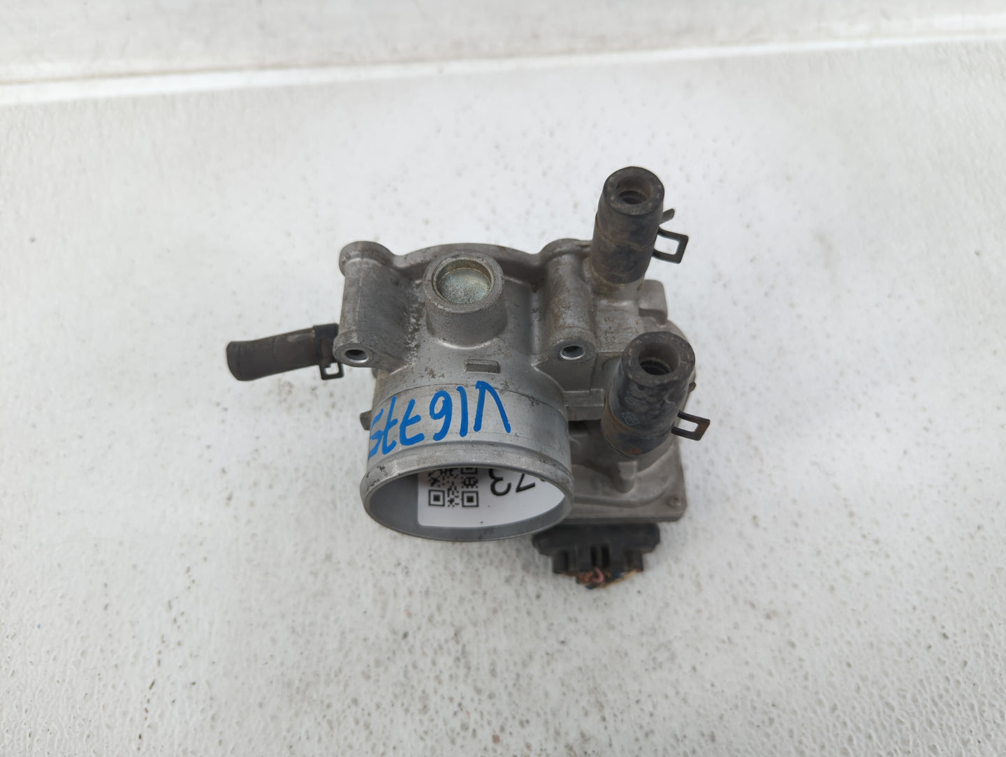 2012-2019 Kia Soul Throttle Body P/N:35100-2B300 Fits Fits 2012 2013 2014 2015 2016 2017 2018 2019 OEM Used Auto Parts - Oem