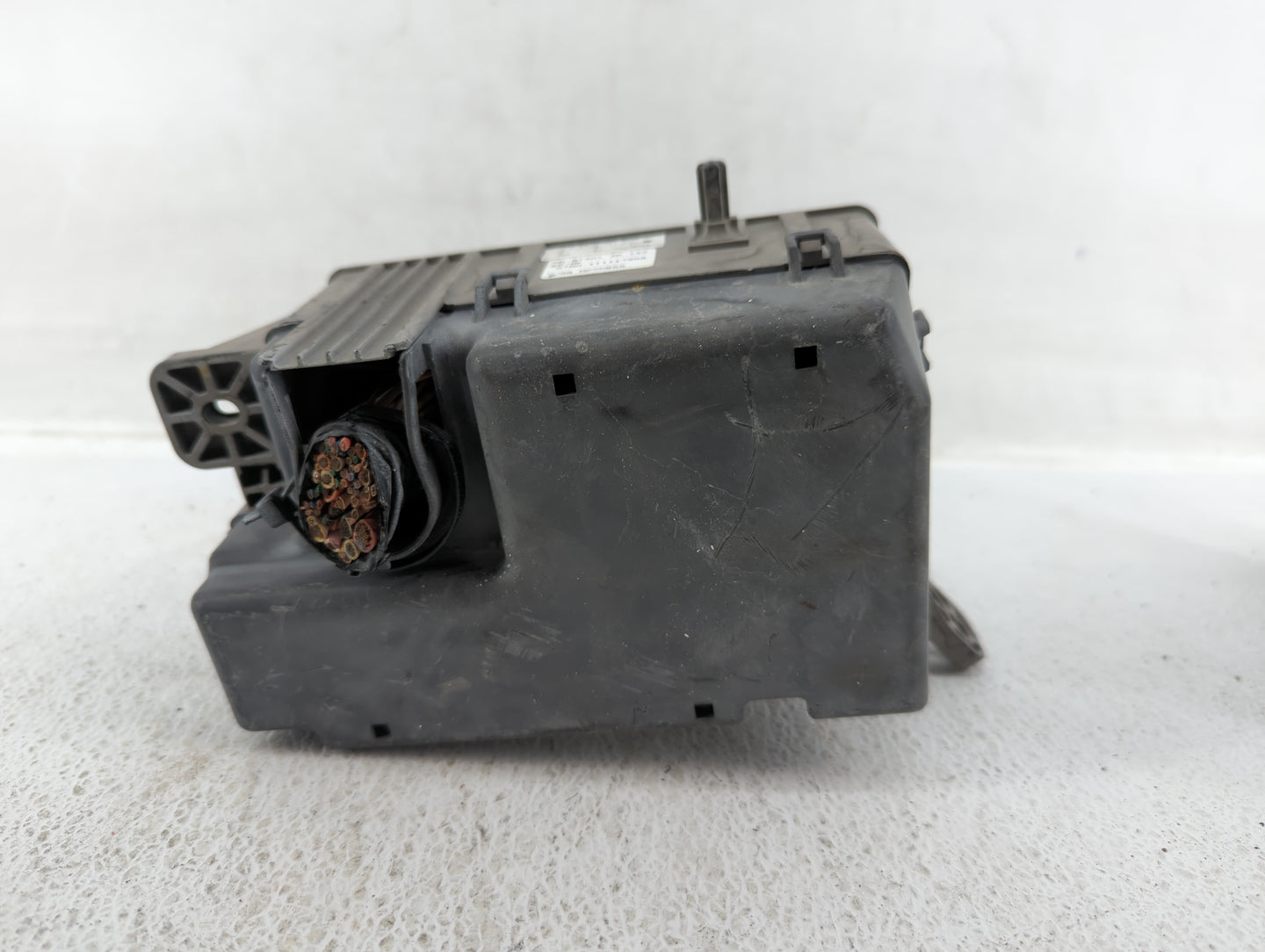 2012-2013 Kia Soul Fusebox Fuse Box Panel Relay Module P/N:91407-2K140 Fits Fits 2012 2013 OEM Used Auto Parts - Oemusedauto