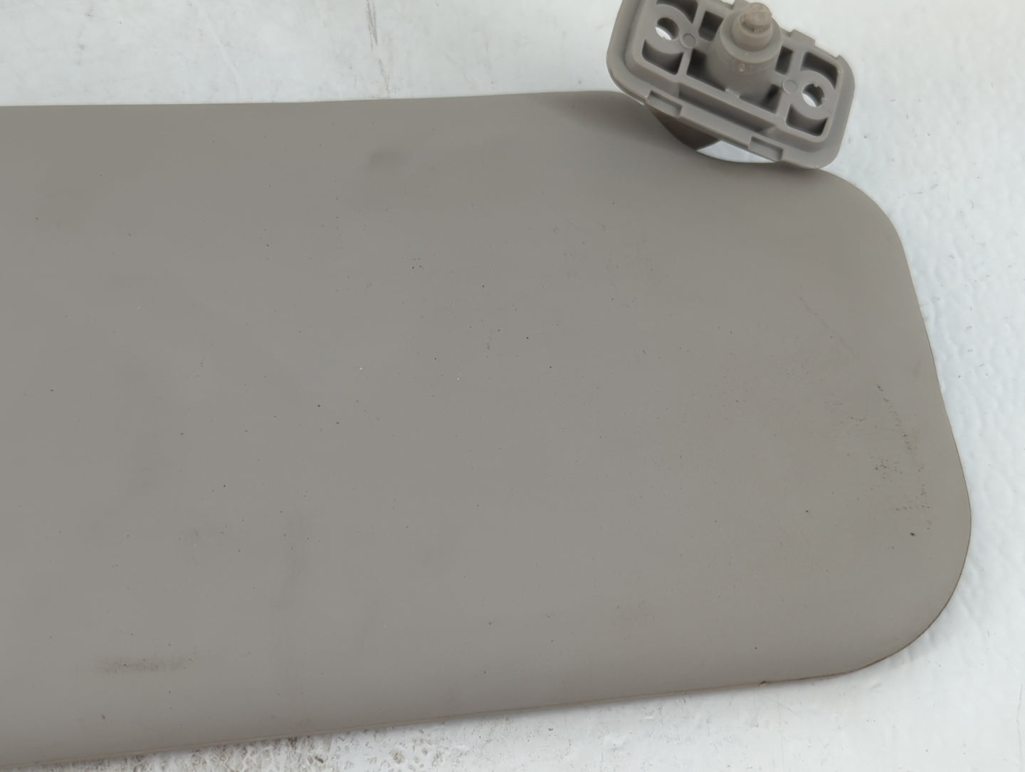 2010-2013 Kia Soul Sun Visor Shade Replacement Passenger Right Mirror Fits Fits 2010 2011 2012 2013 OEM Used Auto Parts - Oe