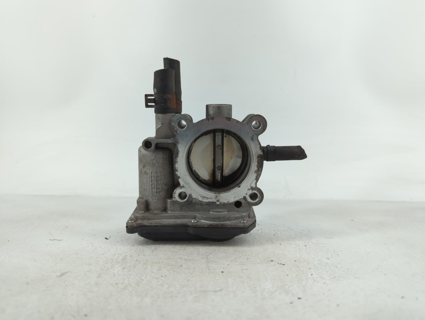 2012-2019 Kia Soul Throttle Body P/N:5301 12N16 35100-2B300 Fits Fits 2012 2013 2014 2015 2016 2017 2018 2019 OEM Used Auto 