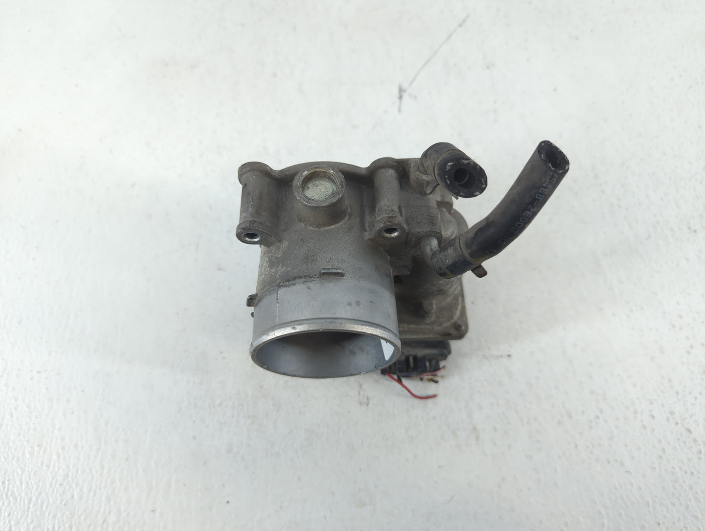 2012-2013 Kia Soul Throttle Body P/N:35100-2E400 Fits Fits 2012 2013 2014 2015 2016 2018 2019 2020 2021 OEM Used Auto Parts 