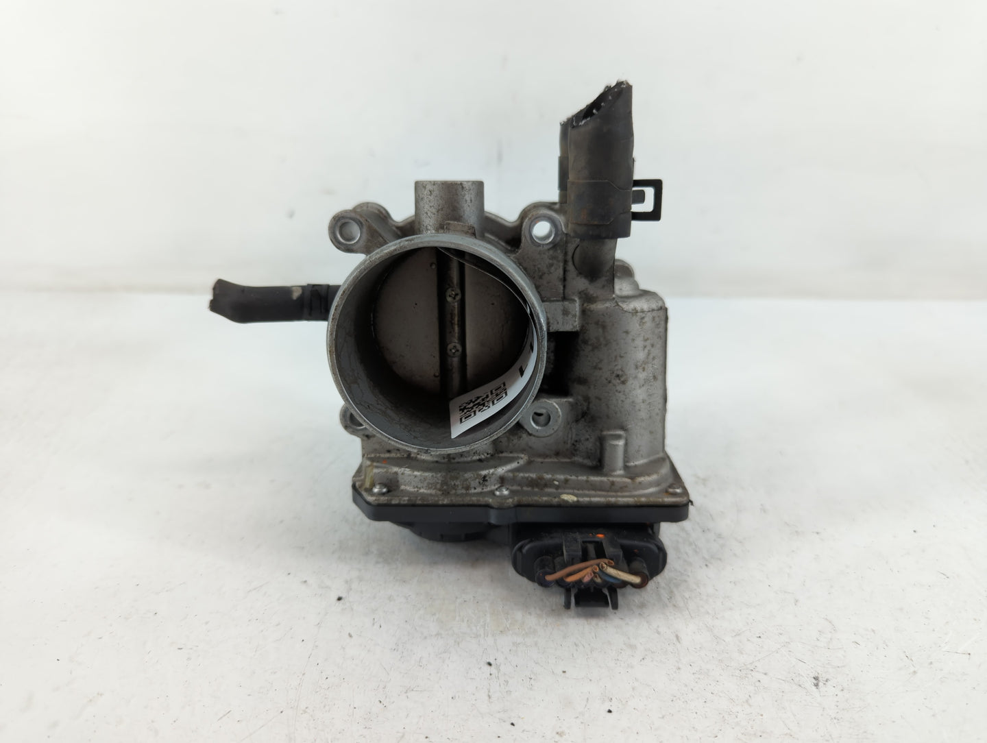 2012-2019 Kia Soul Throttle Body P/N:5301 12N10 35100-2B300 Fits Fits 2012 2013 2014 2015 2016 2017 2018 2019 OEM Used Auto 