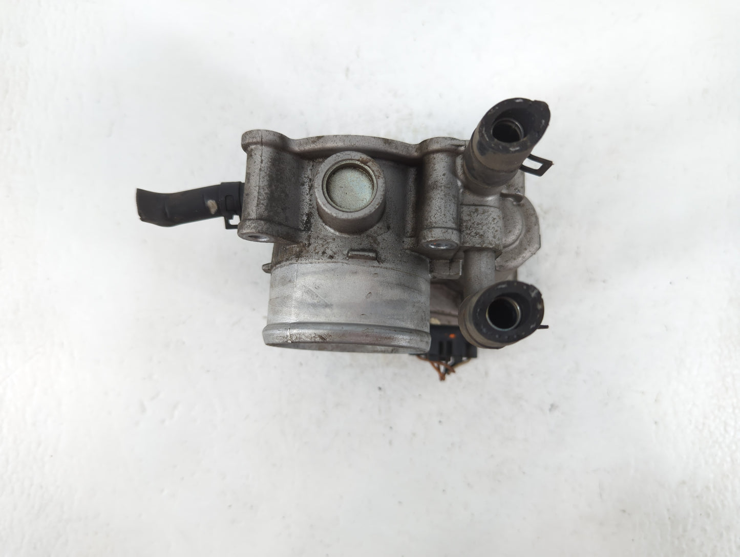 2012-2019 Kia Soul Throttle Body P/N:5301 12N10 35100-2B300 Fits Fits 2012 2013 2014 2015 2016 2017 2018 2019 OEM Used Auto 