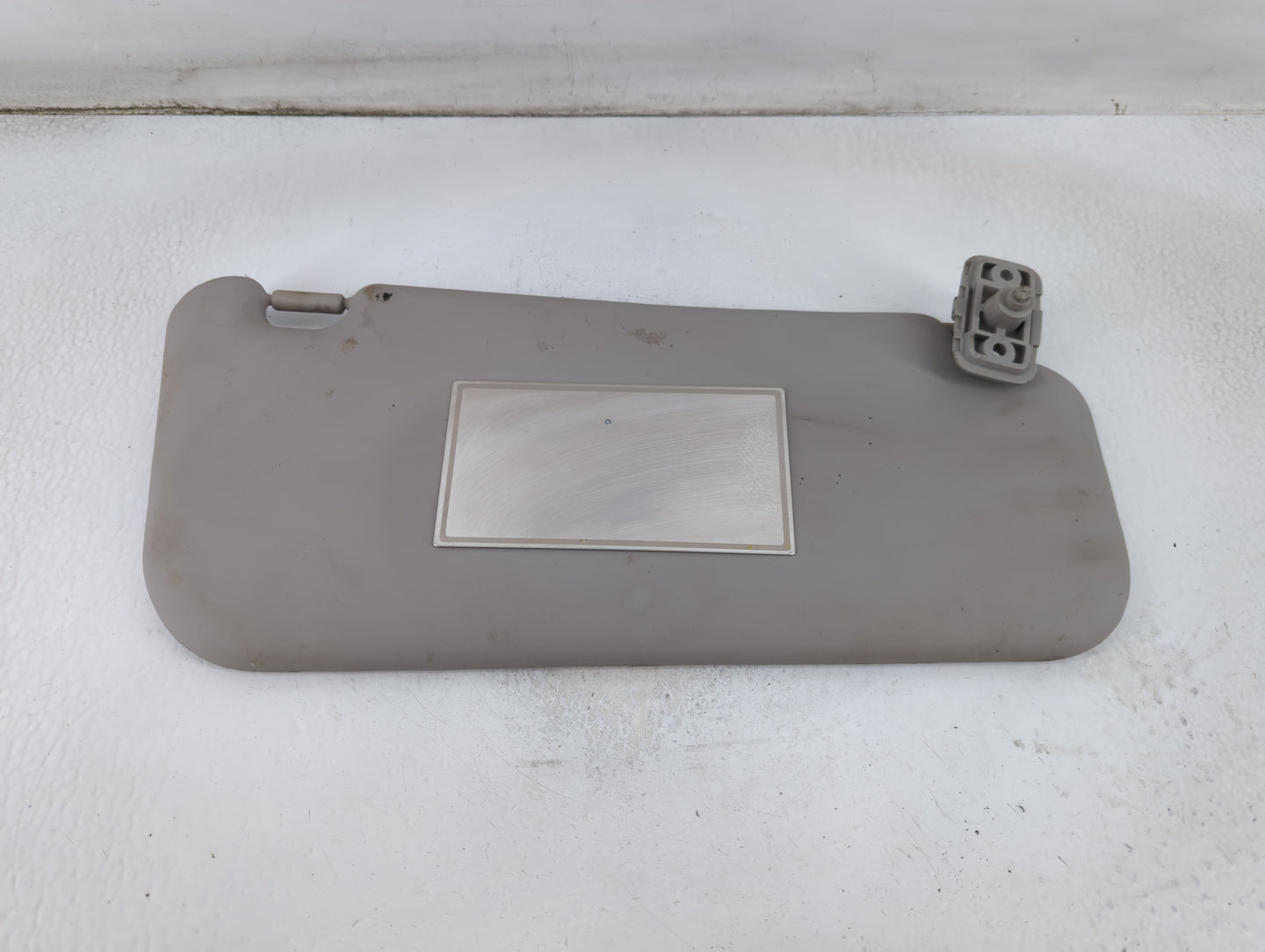 2010-2013 Kia Soul Sun Visor Shade Replacement Passenger Right Mirror Fits Fits 2010 2011 2012 2013 OEM Used Auto Parts - Oe