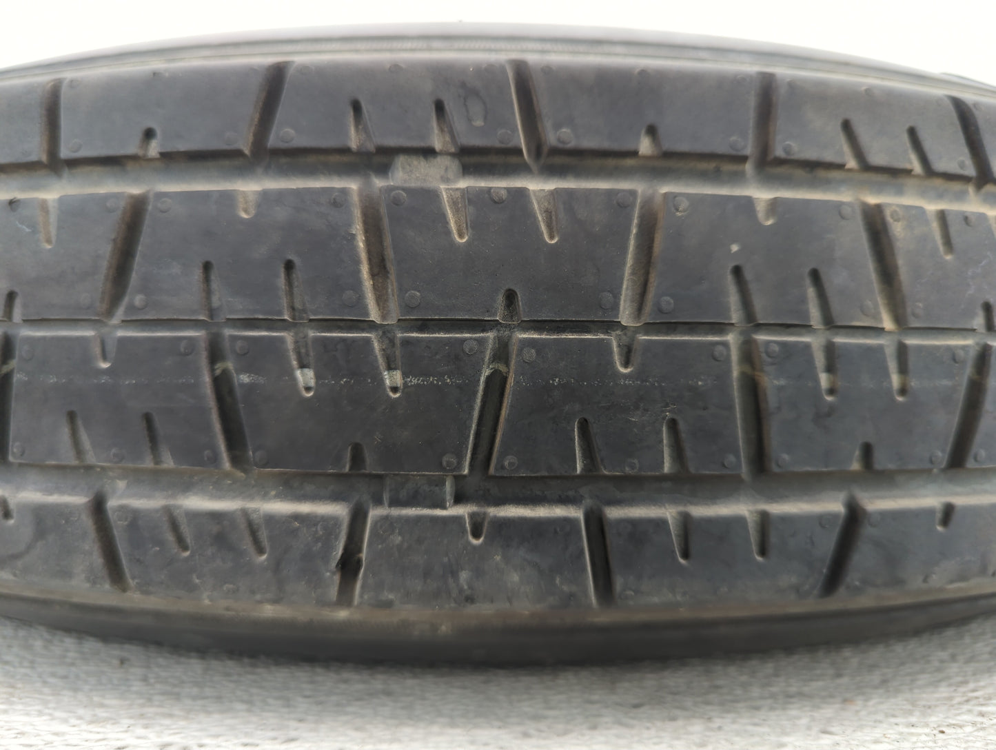 2006-2016 Kia Sportage Spare Donut Tire Wheel Rim Oem - Oemusedautoparts1.com