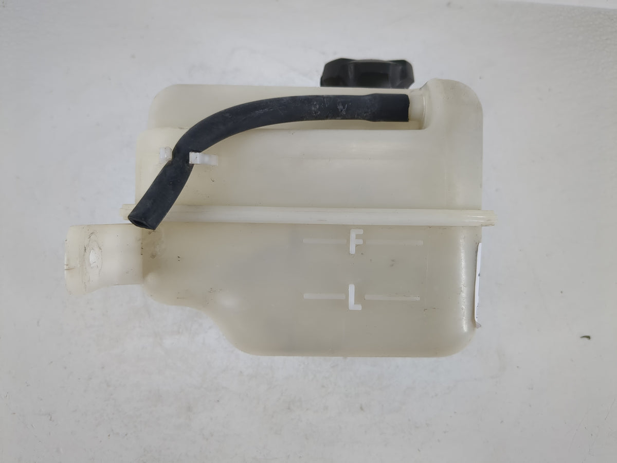 2011-2013 Kia Sportage Radiator Coolant Overflow Expansion Tank Bottle 1168113 - Oemusedautoparts1.com