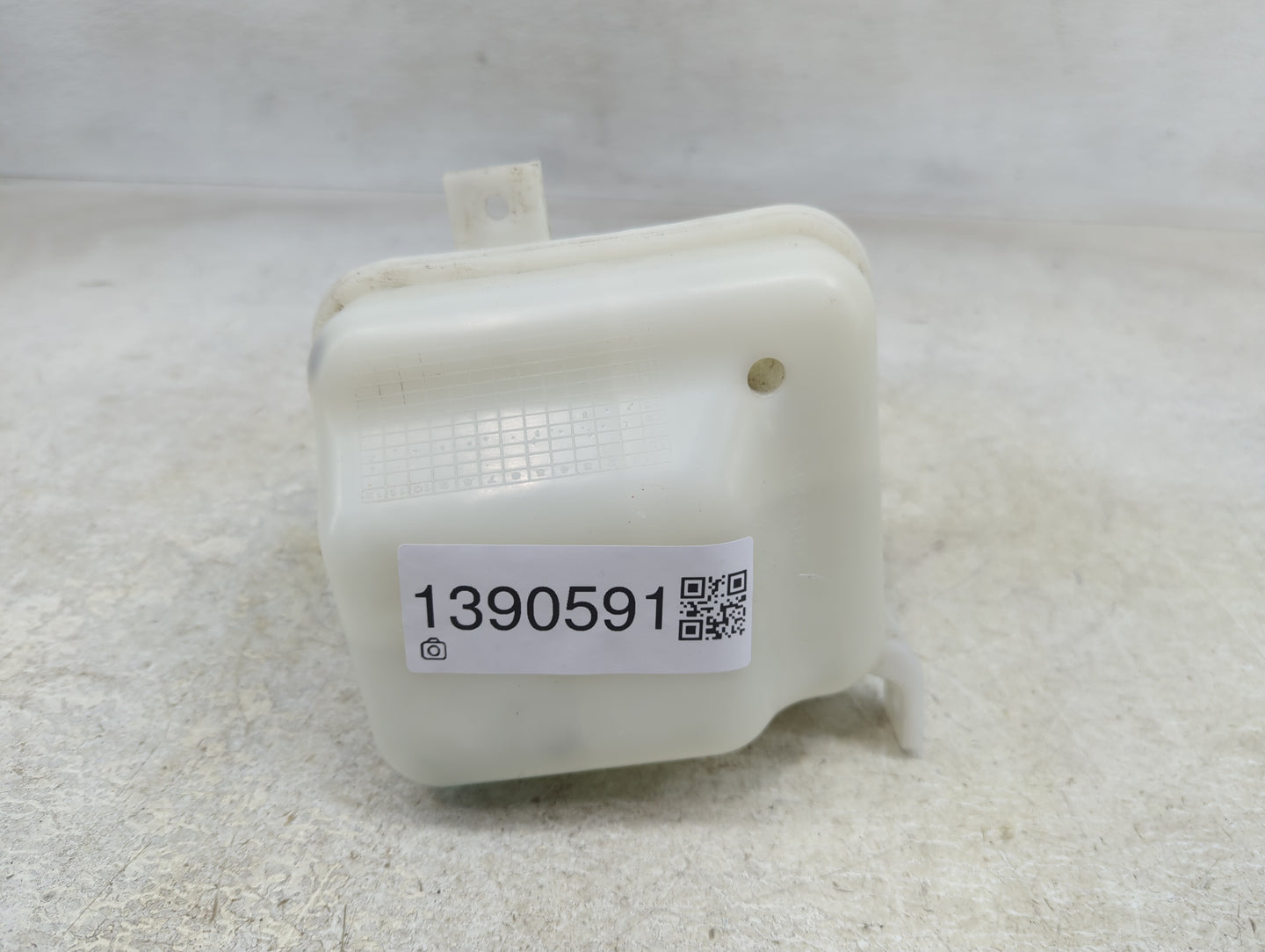 2011-2013 Kia Sportage Radiator Coolant Overflow Expansion Tank Bottle - Oemusedautoparts1.com