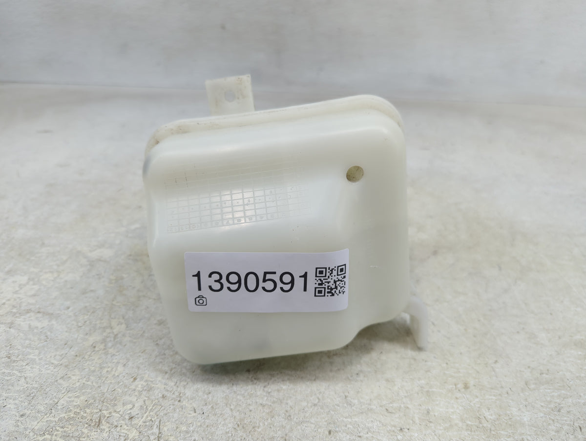 2011-2013 Kia Sportage Radiator Coolant Overflow Expansion Tank Bottle 1390591 - Oemusedautoparts1.com